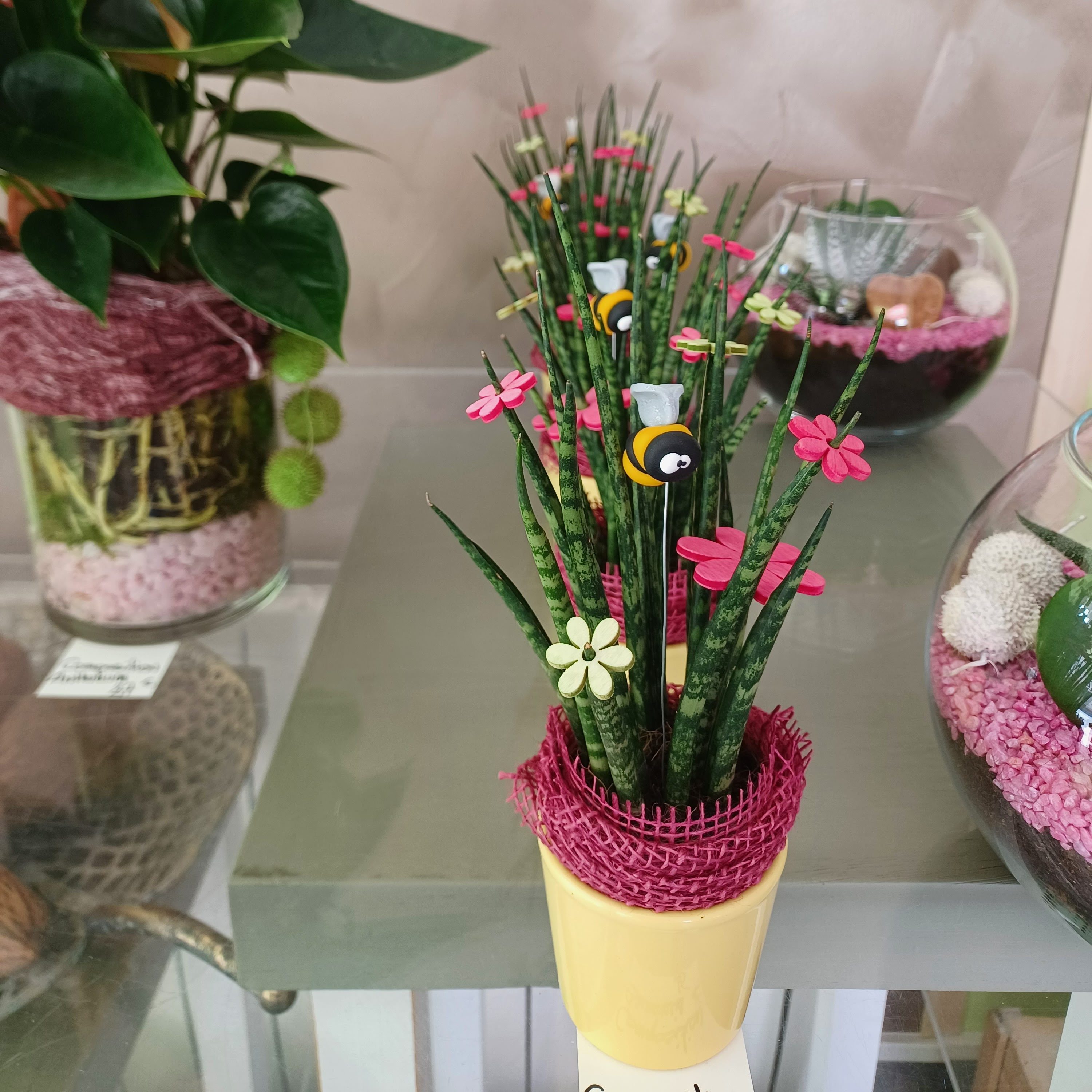 abeilles et fleurs en AdOo argile polymère